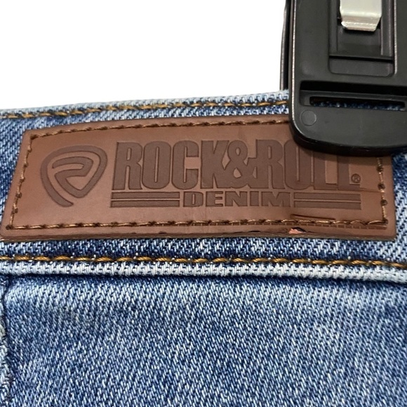 ROCK&ROLL DENIM - SZ 27 x 35” GR8 CONDITION - 10”FLARE - HIGH RISE - MED WASH B6 - Picture 6 of 13